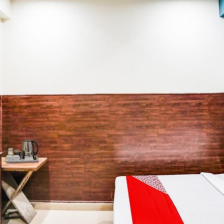 Hotel O Dream Palace Inn Noida Zewnętrze zdjęcie