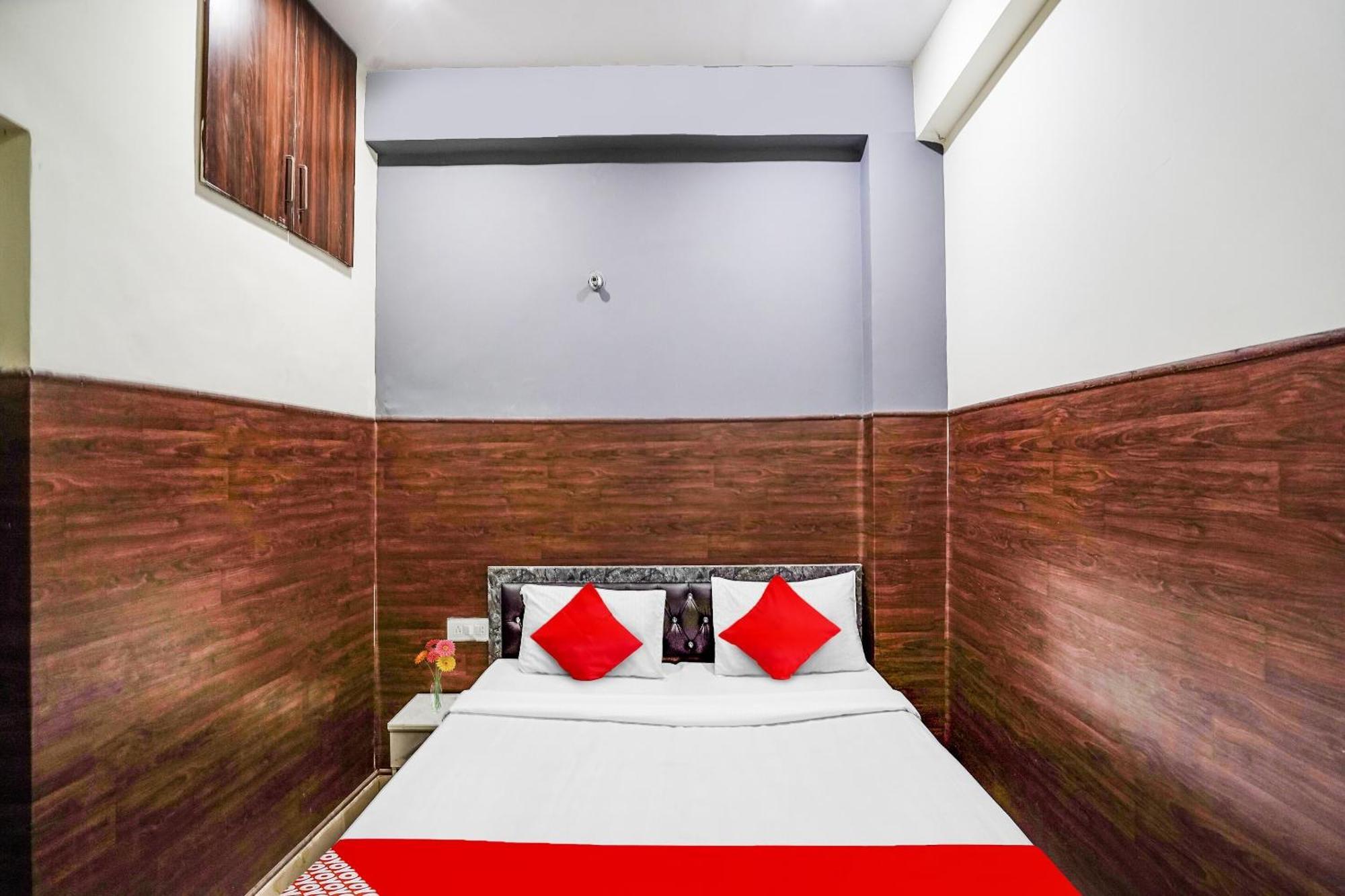 Hotel O Dream Palace Inn Noida Zewnętrze zdjęcie